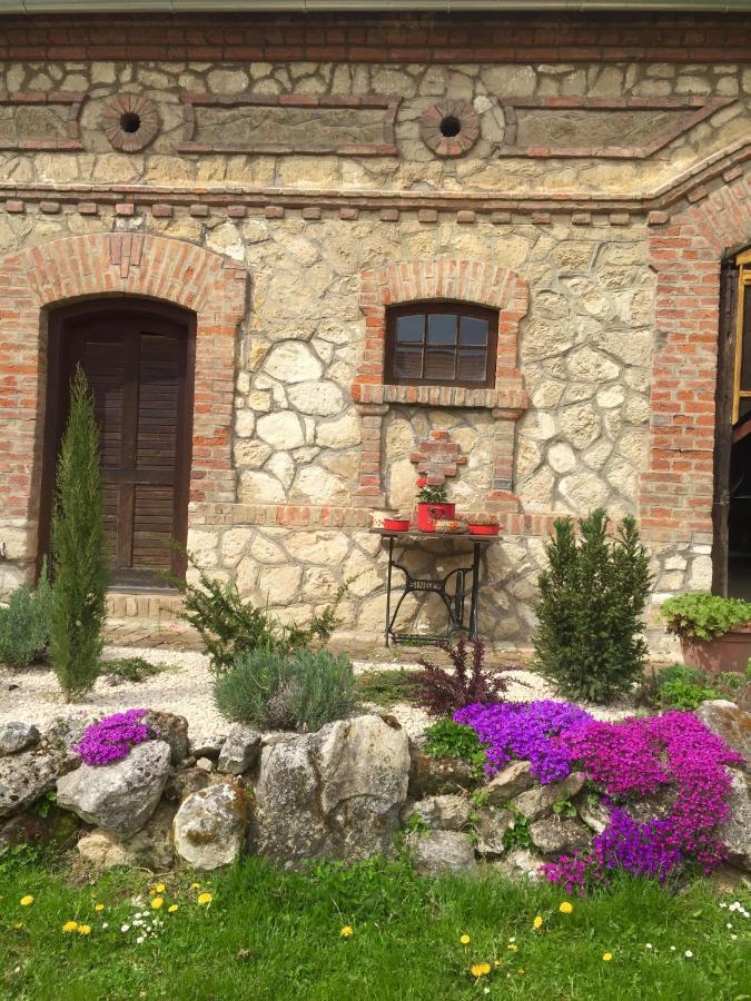 Hotel Levendula Porta Es Pajtaszinhaz Orfű Exteriér fotografie